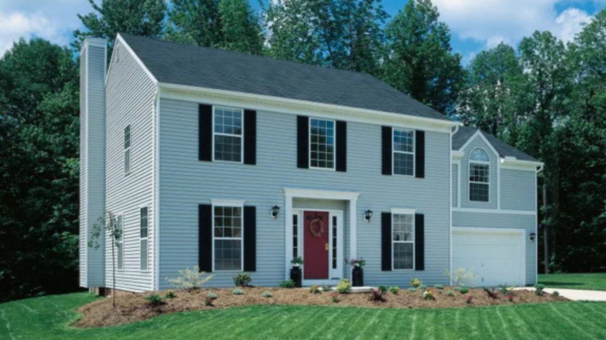 How Faded Siding Can Signal Deeper Exterior Problems
