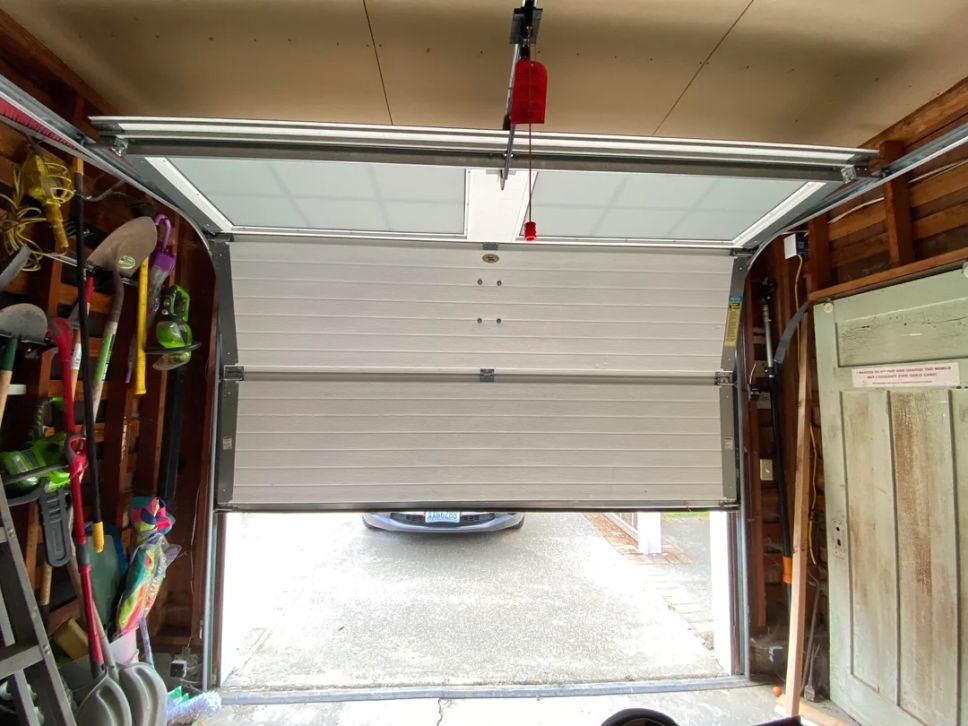 How to Open a Garage Door Manually